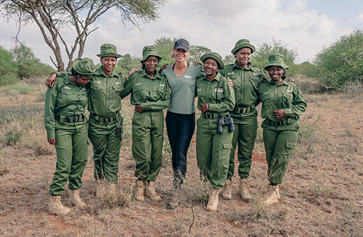Nicolette Kluijver met Team Lioness in Kenia.